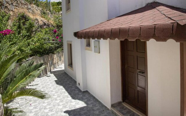 3 BR Comfy House With Peaceful View in Yalikavak