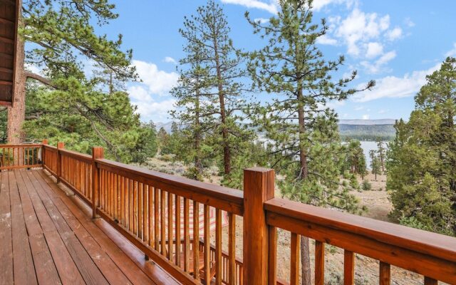 Cozy Lakeview Hideaway #2261