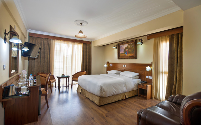 Semeli Hotel - Image 5