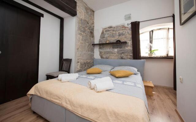 Elena Rooms