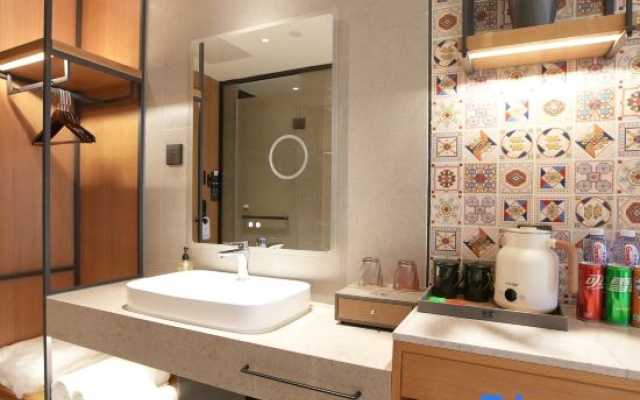 TRUE GO Hotel (Shijiazhuang Chang'an Wanda Jianhua City Plaza) – Bathroom – Shijiazhuang