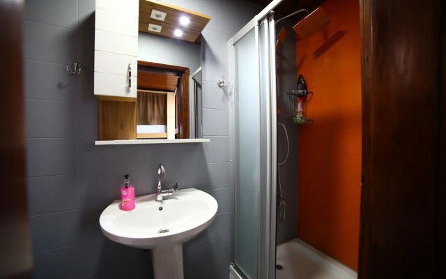 Yolohostel