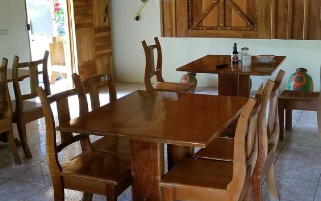 Hotel Roca Verde