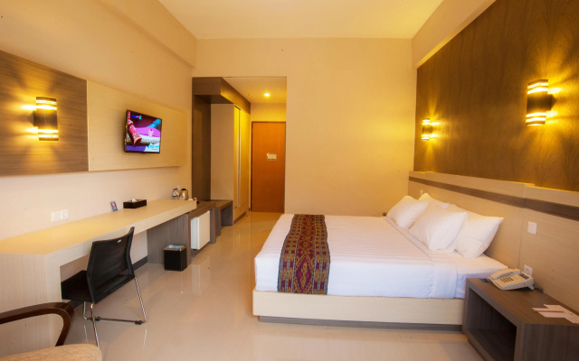 Lombok Raya Hotel