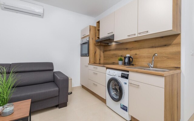 Stunning Home in Peroj With Wifi and 1 Bedrooms