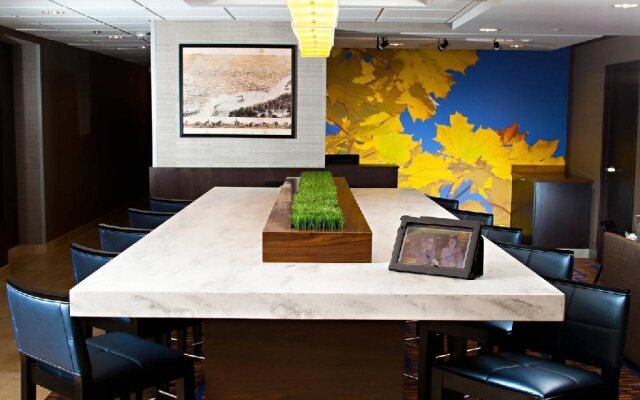 Courtyard by Marriott La Crosse