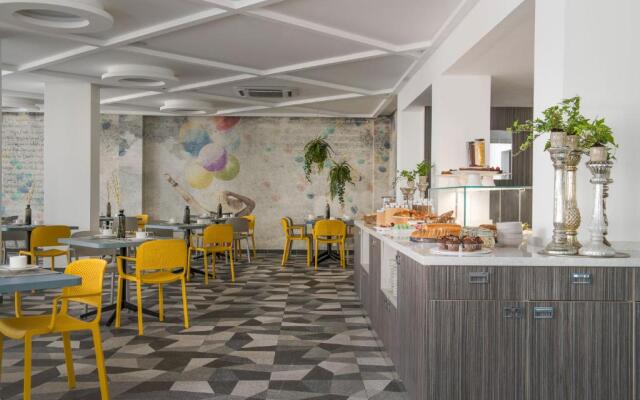 Hotel Rainbow