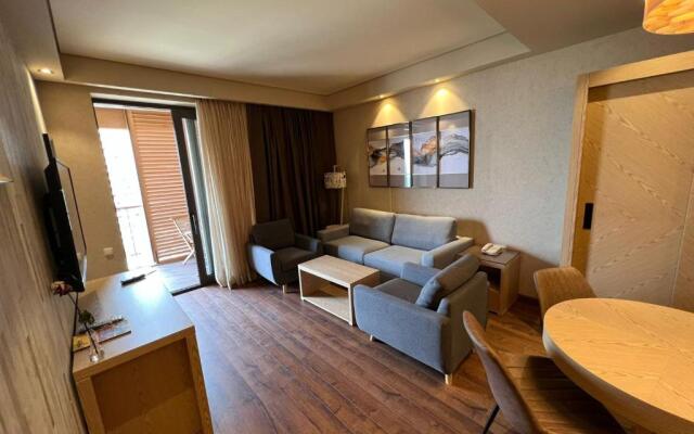 Happy Days in Dreamland Oasis