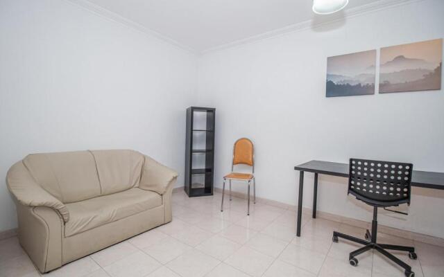 Charming Private Rooms in an Apartment A2 Penha - Faro