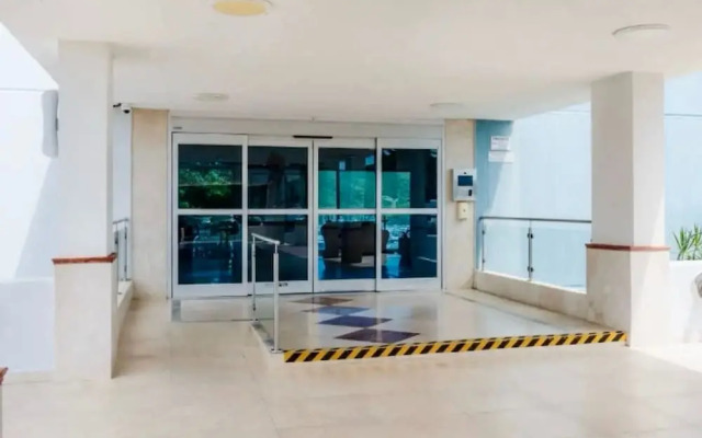 Stunning Marina Views Pool Kayak Island Tours