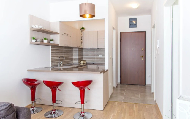 Natasha Sea View Apartment