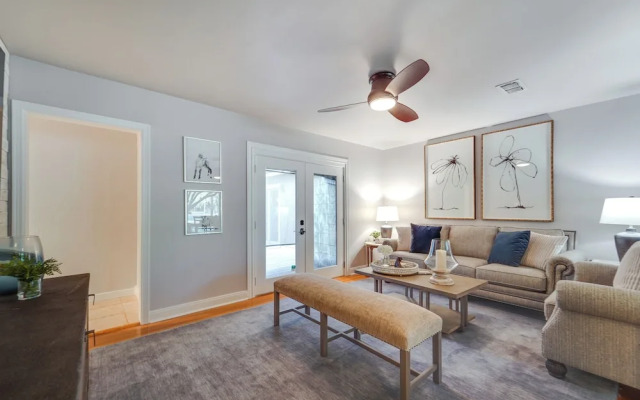 Lovely Lubbock Home w/ Furnished Deck & Grill