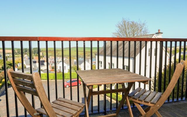 15 Combehaven
