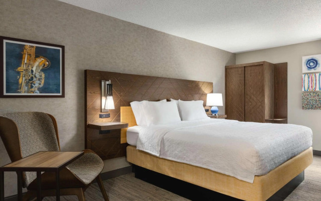 Hampton Inn Kansas City-Airport