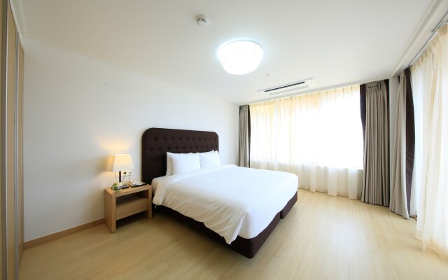 Booyoung Hotel & Resort