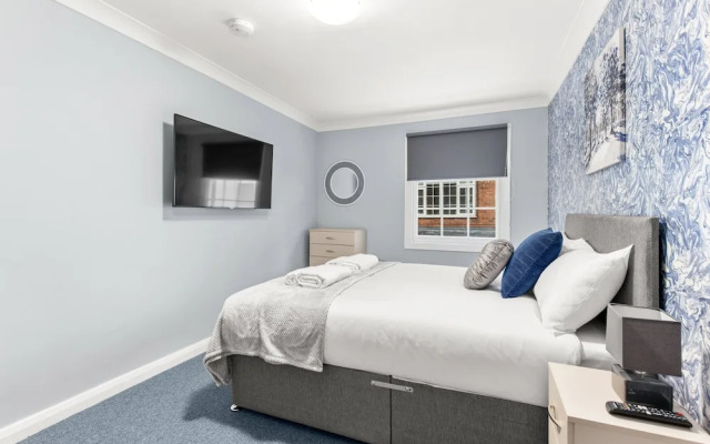 Town House Rooms