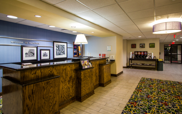 Hampton Inn & Suites Natchez