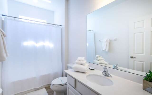 Solterra - 6112 Broad Oak Drive