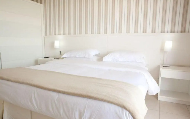 Hotel Infinity Blue