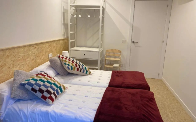 JASALPI único apartamento delante del Lago de Banyoles