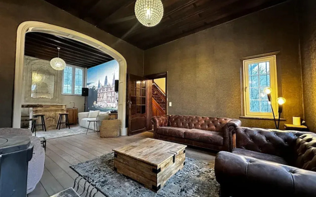 Luxurious Villa With Heated Pool