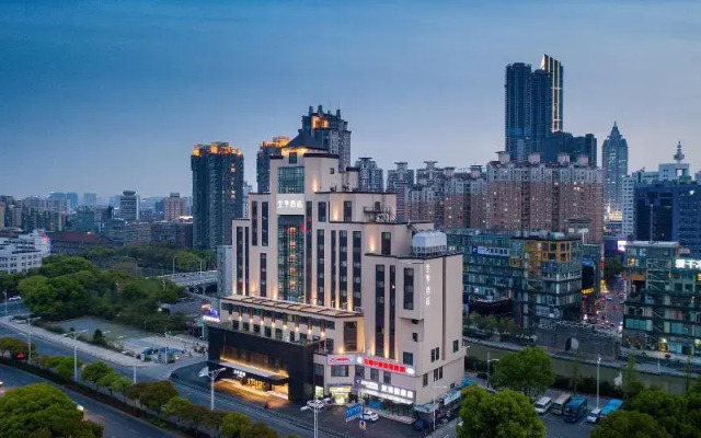 Ji Hotel Wuxi Railway Station