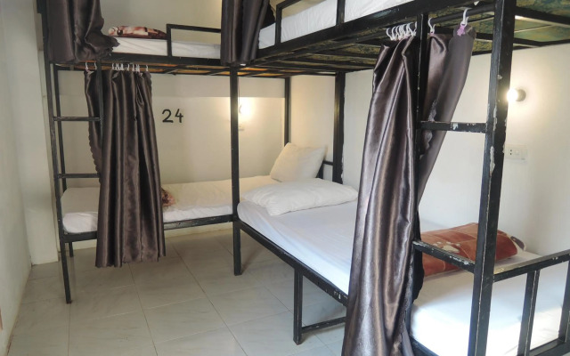 Vang Vieng Rock Backpacker Hostel