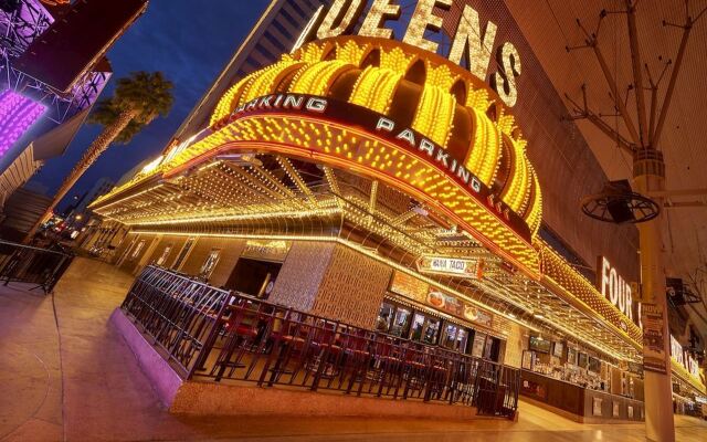 Four Queens Hotel and Casino