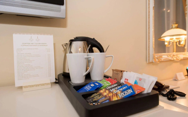 Amigo City Centre Hotel