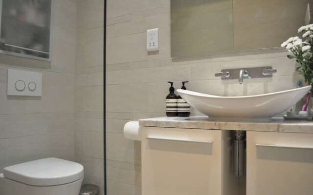 Beautiful 2 Bedroom Flat in Prime Notting Hill Location