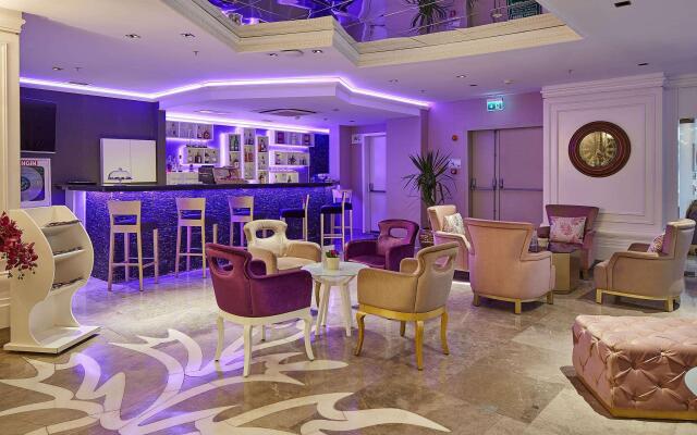 Doubletree By Hilton Hotel Izmir - Alsancak