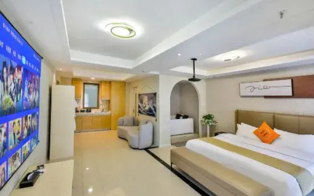 Huayu Apartment (Shenyang Zhongliang Square Shop)