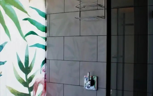 AR Luxury Suites