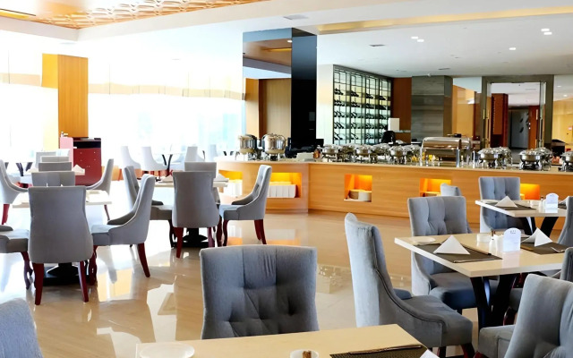 The Grand Plaza Hotel
