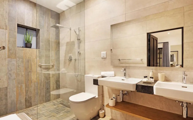 Garden Retreat - Adults Only