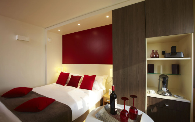 Mercure Paris Montparnasse Raspail