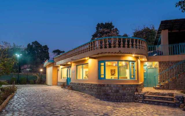 Tree of Life Birdsong Chalets