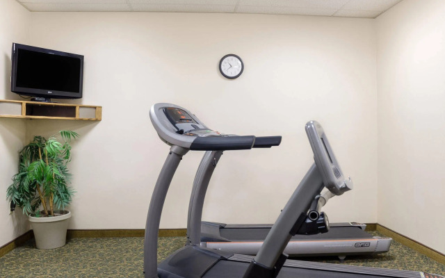 Quality Inn Bismarck I-94