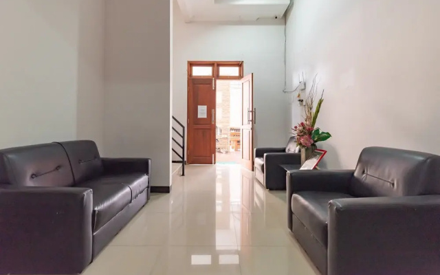 RedDoorz near Majapahit Semarang