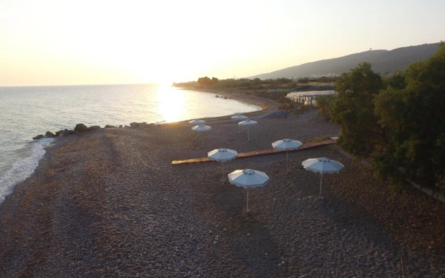 Vallian Village Hotel