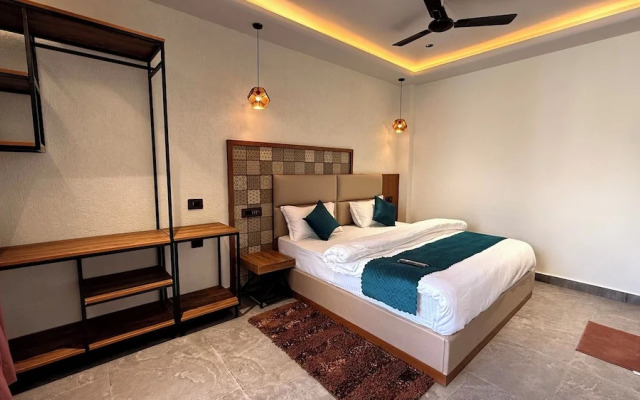 Yes Hotel By The Ganges