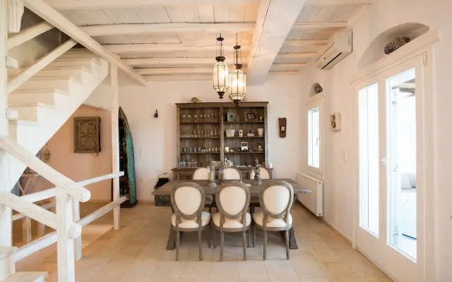Beautiful Villa at Panormos