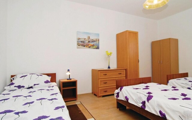 Amazing Apartment in Vrsi With 2 Bedrooms