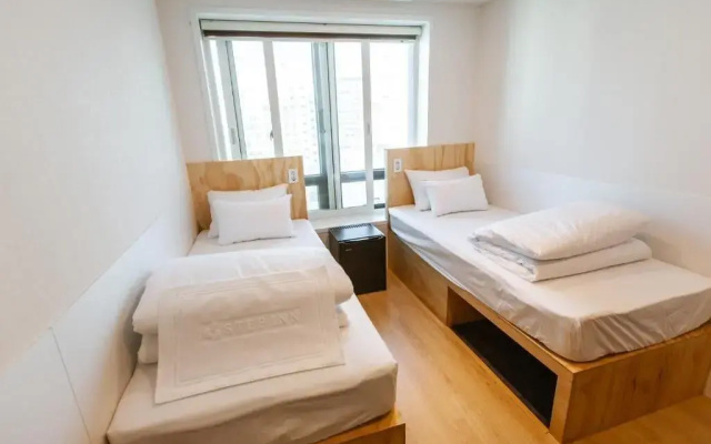 Step Inn Myeongdong 2 - Hostel