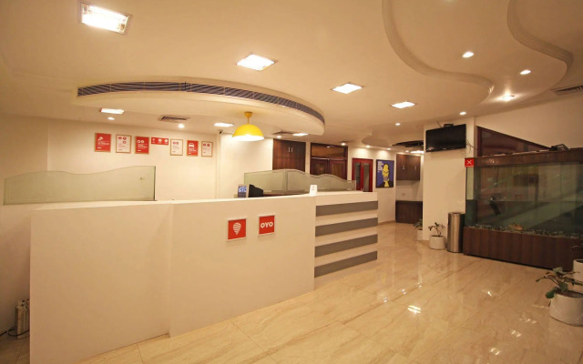 OYO Flagship 525 MG Road Metro Station
