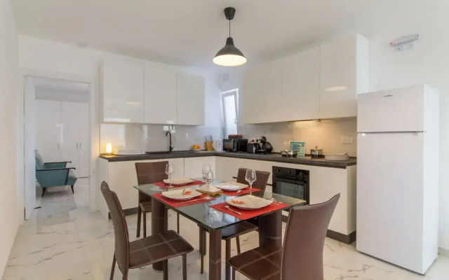 Sunny Penthouse Modern 2 bdr - Sliema