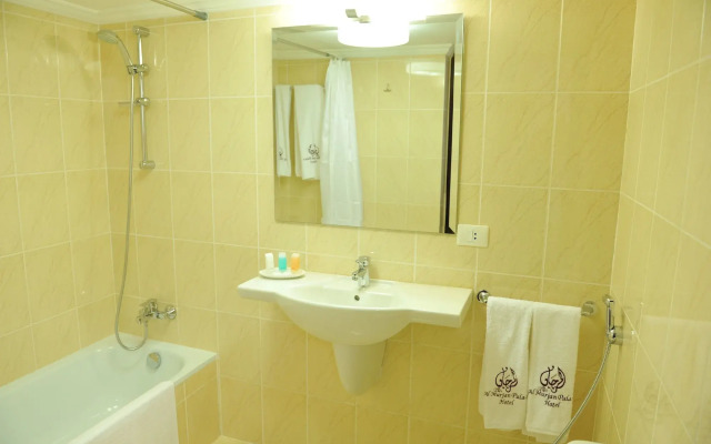 Al Murjan Palace Hotel