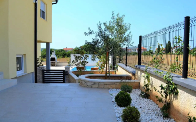 Villa Cera