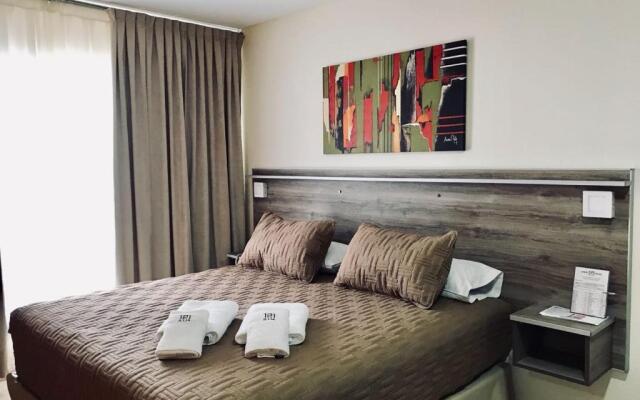 Illia 121 Apart Hotel