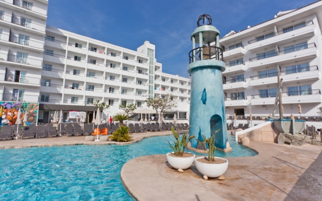 Pineda Splash Hotel